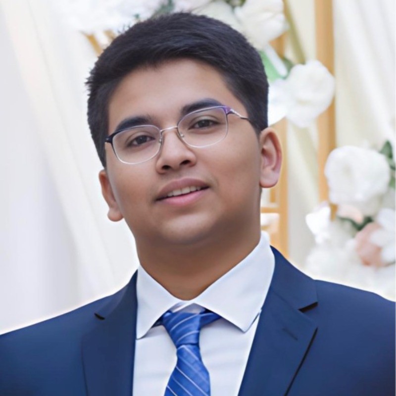 Azlan Ahmad - Expert Tutor